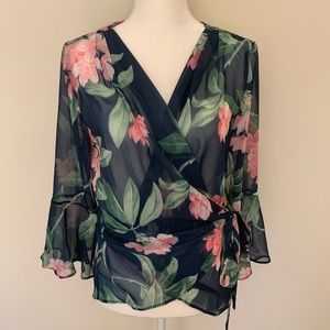 NY&Co Sweet Pea Flutter Sleeve Kimono Jacket M
